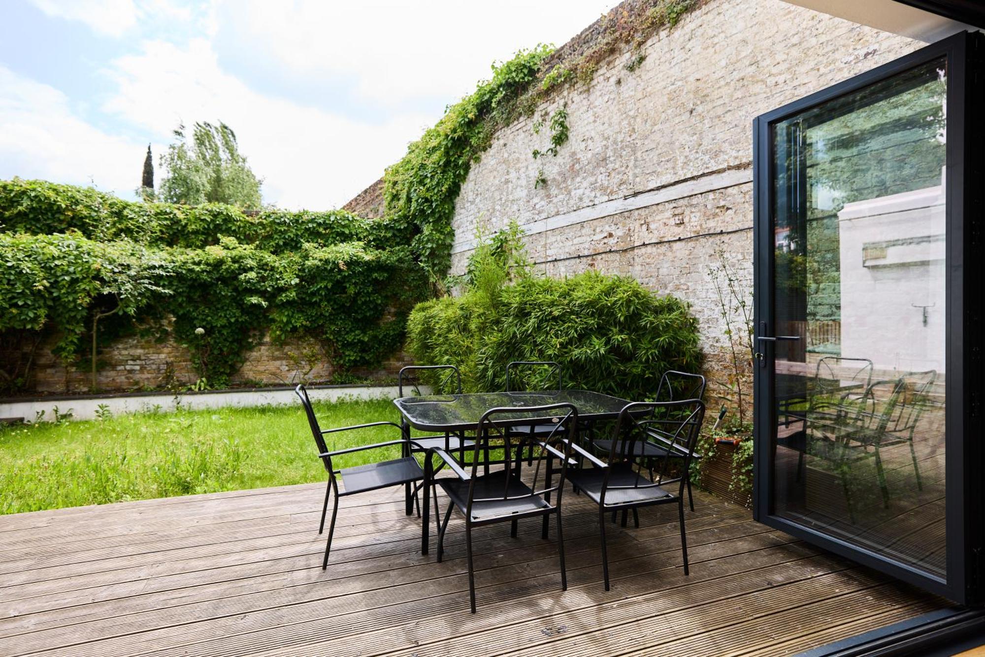 The Putney Wonder - Dazzling 3Bdr Flat With Garden Apartment Лондон Екстериор снимка