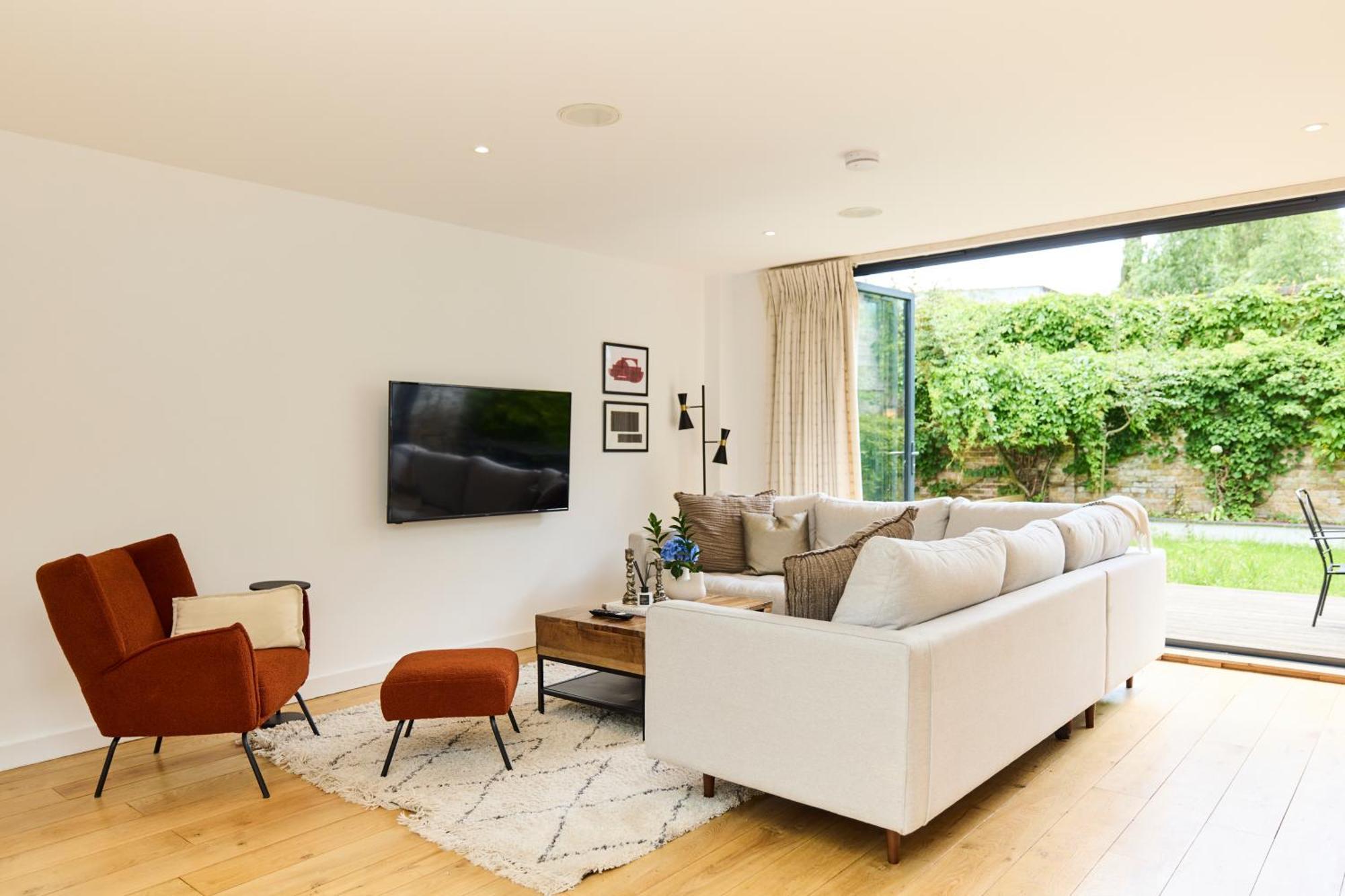 The Putney Wonder - Dazzling 3Bdr Flat With Garden Apartment Лондон Екстериор снимка